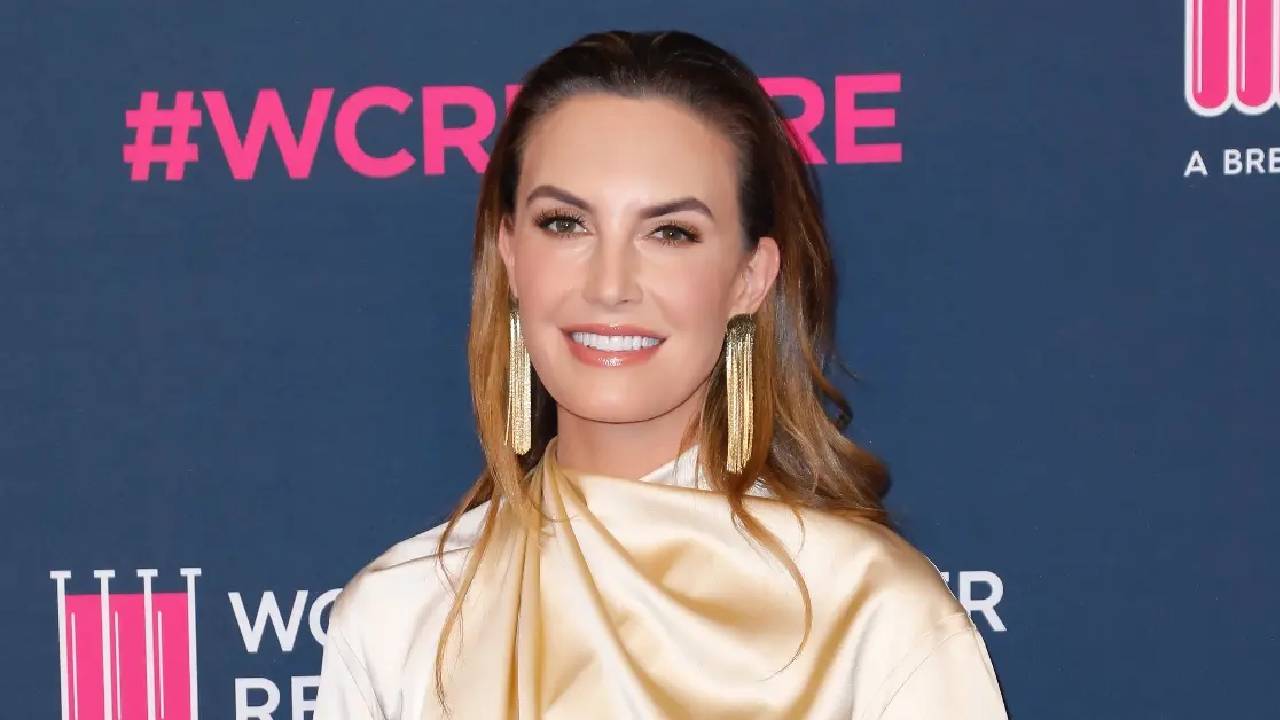 Elizabeth Chambers Net Worth